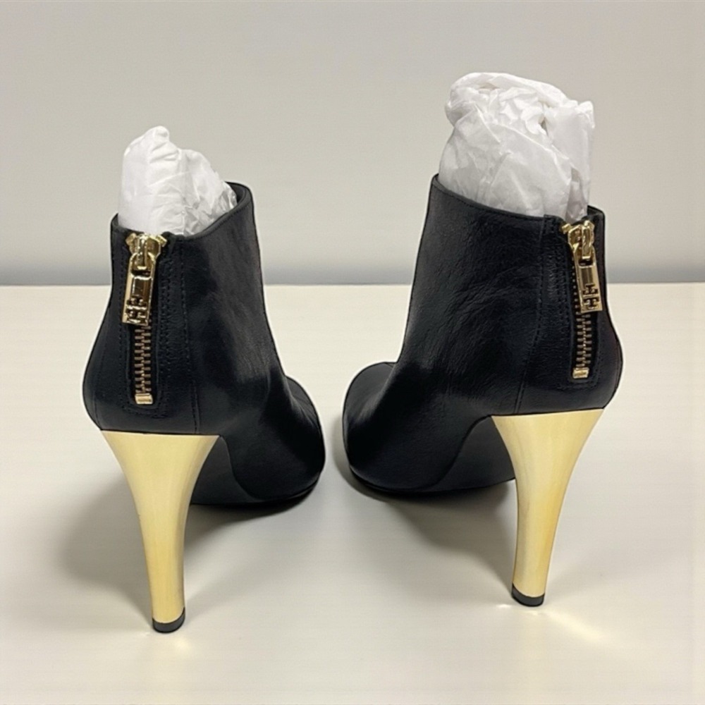 Women's New black Tory Burch booties shoes Leather Booties Size 8